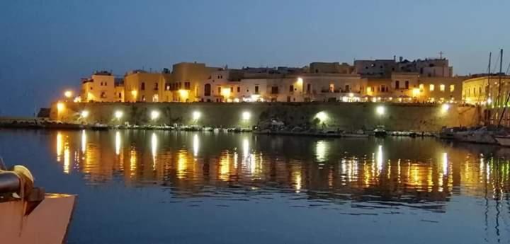 Room In The Doxi Palace Gallipoli Bagian luar foto
